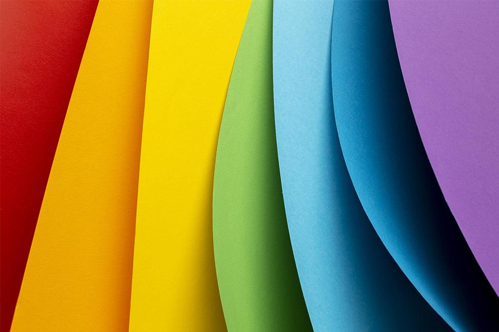 Los 7 colores de bolso que nunca fallan (y cómo combinarlos con cualquier look)