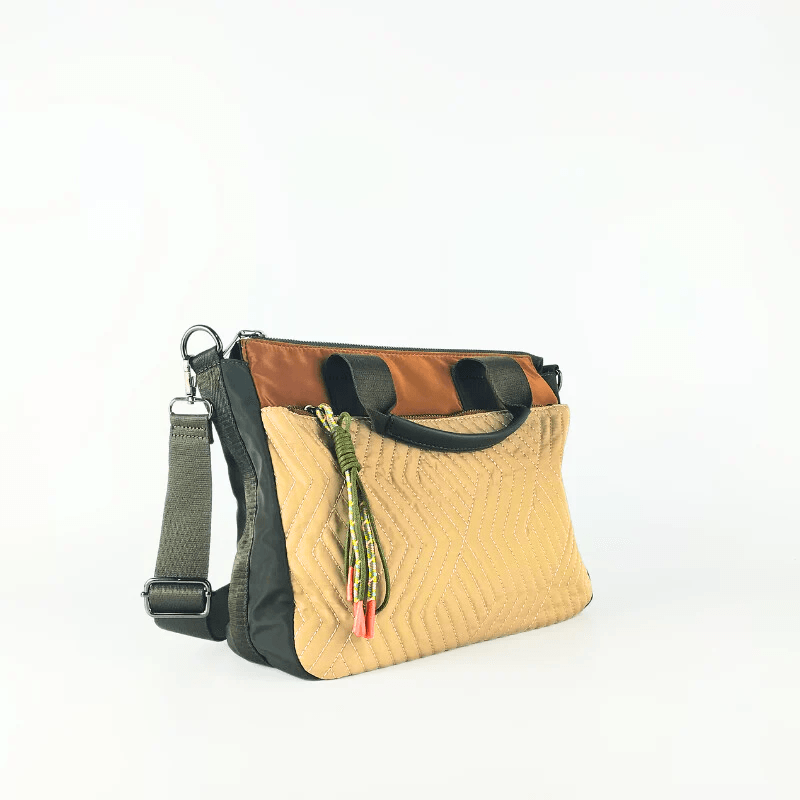 Tote de Nylon Tricolor