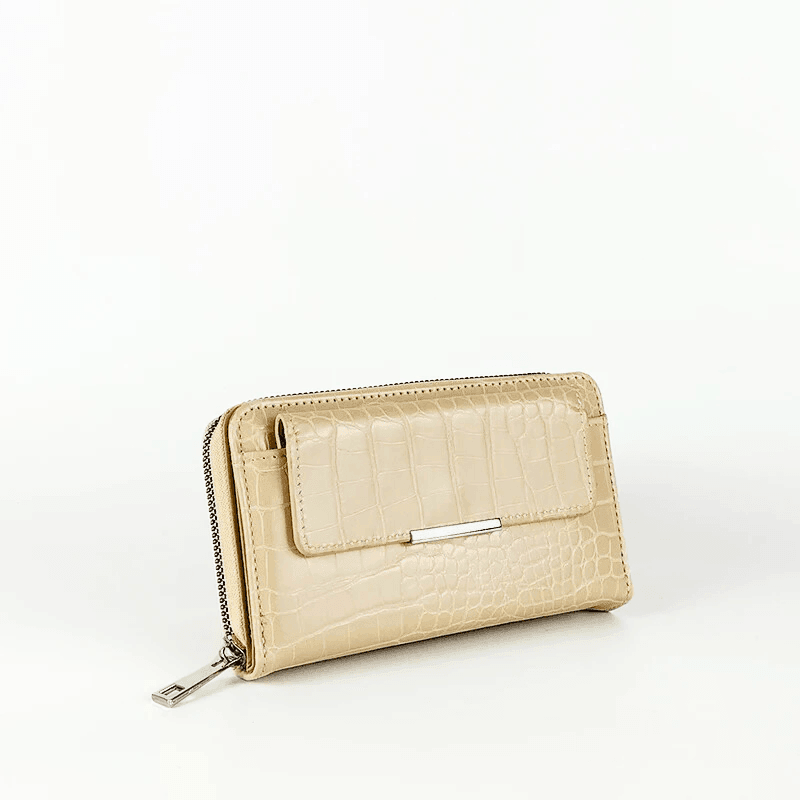 Cartera Charol con Bolsillo