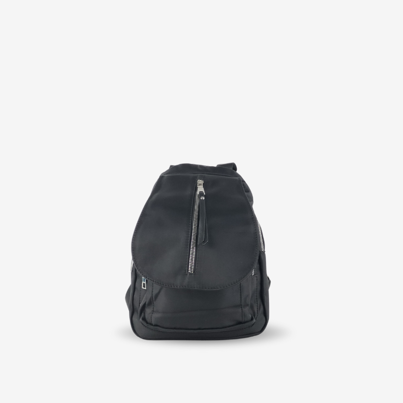 Mochila Mediana Nylon  Negra