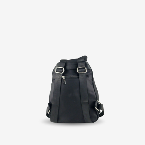 Mochila Mediana Nylon  Negra