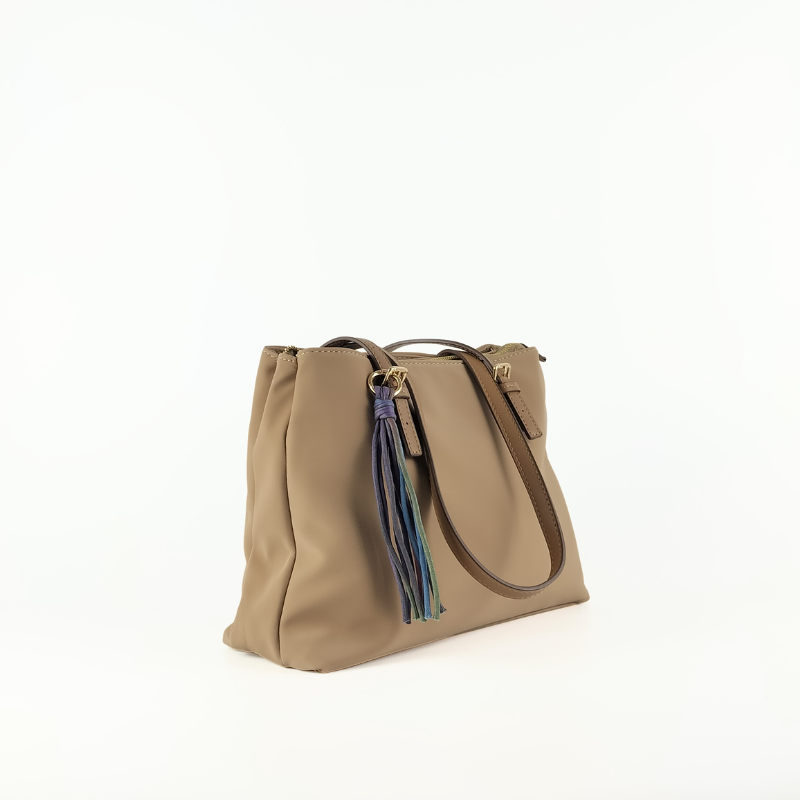 Tote con Colgante Decorativo